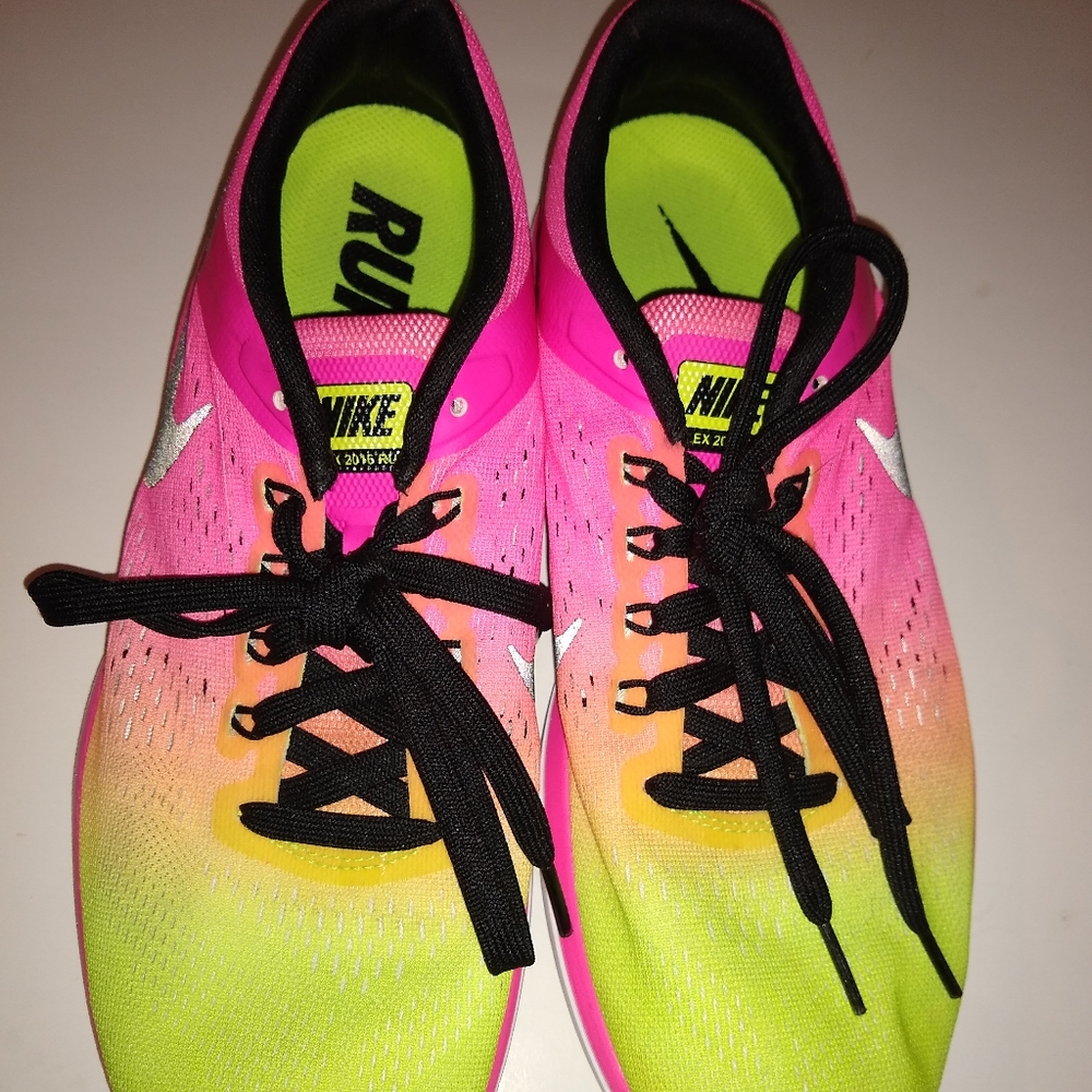 NIKE FLEX 2016 Size 9 844737-999 Pink Yellow White